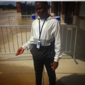 Meet your Posher, Derrick